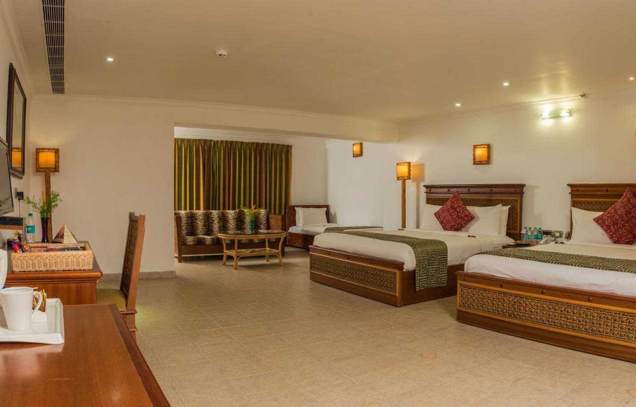 Chariot Beach Resort Mahabalipuram Exteriör bild