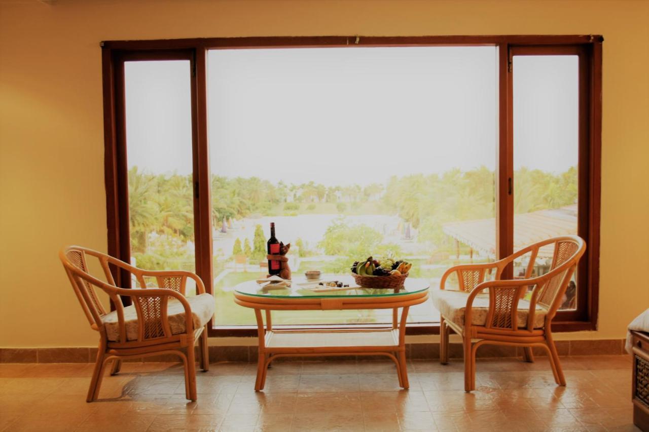 Chariot Beach Resort Mahabalipuram Exteriör bild
